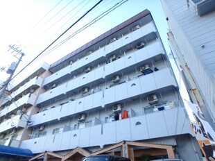 神川ニューマンションの物件外観写真